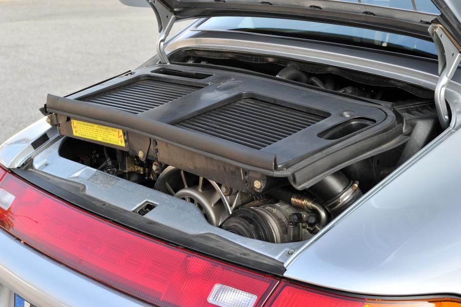  Porsche 911 GT2 1996 года  (фото 20 из 22)